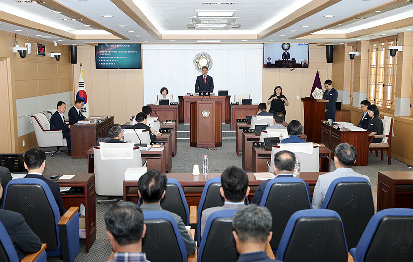 제322회-임시회-개회식-사진(26.-8.-3.)